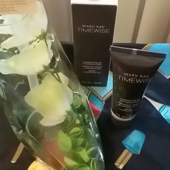 Mary Kay time wise Foundation - Picture 5 of 5